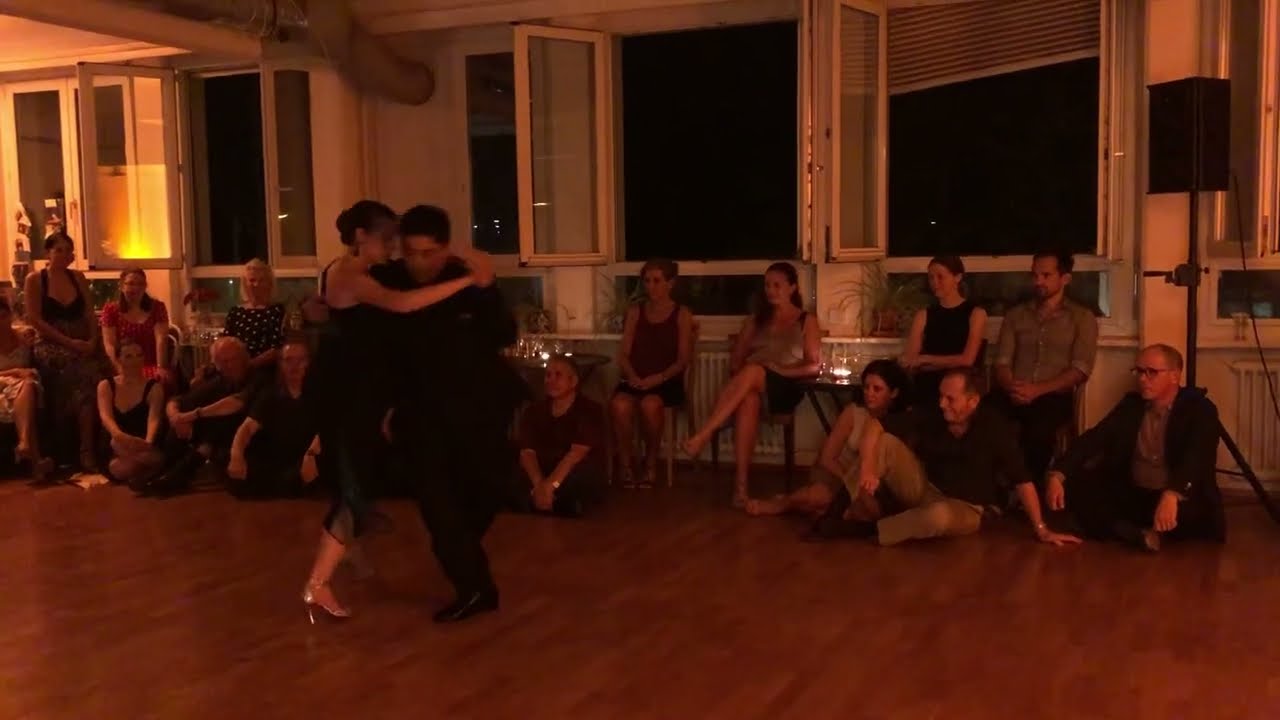 Agustina Piaggio & Carlos Espinoza_4  Milonga "Entre Dos" 16.9.2023 20 Anos goooal!!