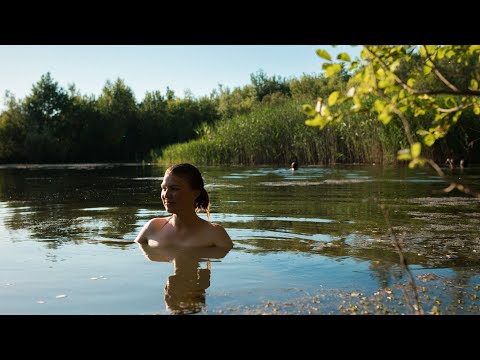 WILD SWIMMING, SO EXHILARATING & FREEING! | slow living in the British countryside