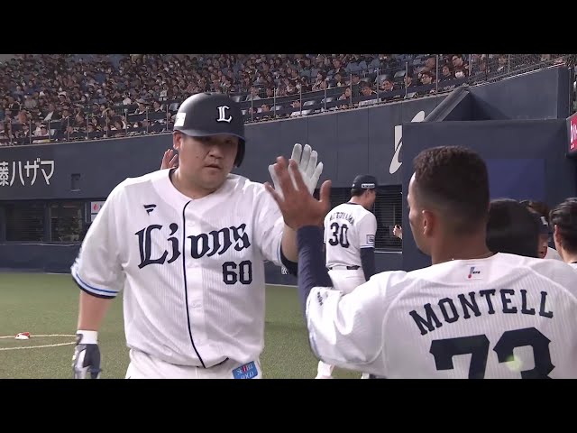 【7回表】ライオンズ・中村剛也 スタンド上段に飛び込む特大ホームランで1点を返す !! 2025年5月13日 福岡ソフトバンクホークス 対 埼玉西武ライオンズ
