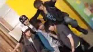 E-News : Hit FM [Hana Kimi] Wu Chun with fans [Jan.11,2007] video