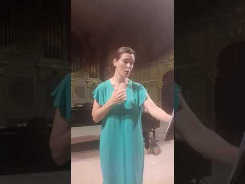 Soprano Yulia Tkachenko, Tacea la notte placida (cabaletta) rehersal