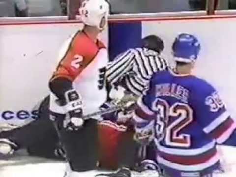 Mark Janssens vs Scott Mellanby Nov 13, 1990