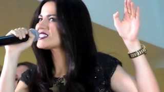 Llueve llueve - Maite Perroni - Showcase Parque Lindavista