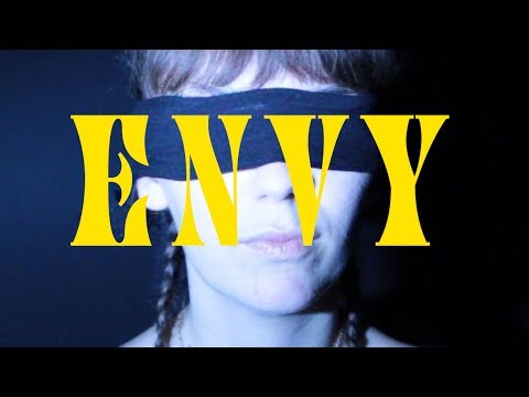 triinu - ENVY (Official Video)
