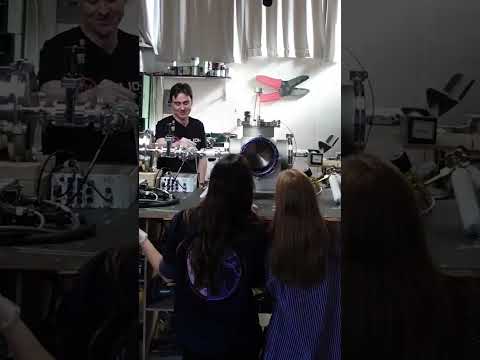 We built a fusor with @CleoAbram and @simonegiertz!