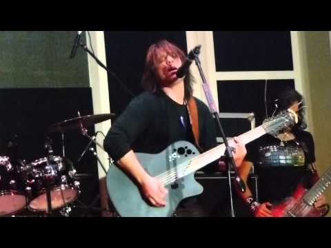 Miljenko Matijevic (Steelheart) You Showed Me How 2 Love en Lima Peru (11/07/2013)