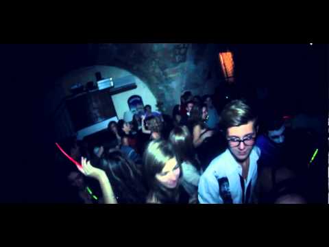 Flowhertz Vblog 18 - Halloween Decube