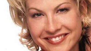 Why Hollywood Won't Cast Jenna Elfman Anymore