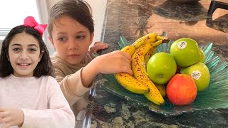 Download lagu Heidi and Zack and simple rules for kidsIt is important to wash your hands before eating mp3 Download lagu Heidi and Zack and simple rules for kidsIt is important to wash your hands before eating mp3