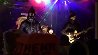 The Trews &amp; Willy Porter - Must Be Santa/Santa Claus is Coming to Town