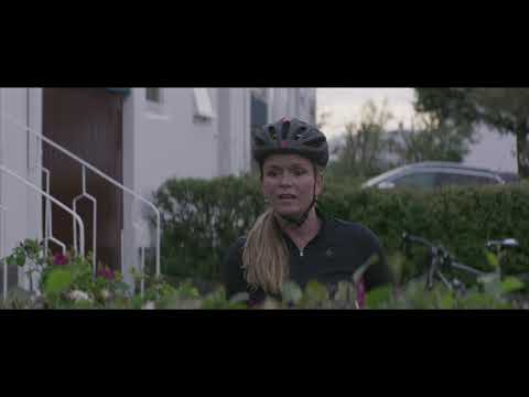 UNDER THE TREE - Extrait 1 VOST