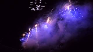 A Powerful 5 Minute Pyro Musical Firework Display by 1st Galaxy Fireworks