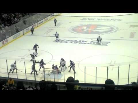 Brenden Morrow's head bang