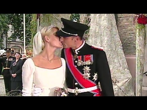 Roal wedding: Crown Prince Haakon Magnus of Norway marrying Mette-Marit Tjessem Høiby in 2001