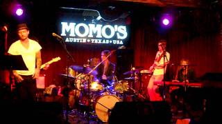 Lover&#39;s Walk - Elvis Costello Cover Live at Momo&#39;s