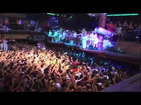 Andrew Waves feat Andrea Love - Love's not over (Radio Edit)