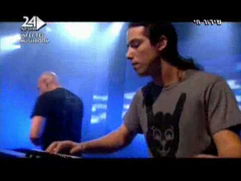 Playing Fight in the show! Erez IZen, Erez Netz, And Tommy Kningham!