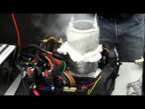 AMD Phenom II Overclocking 6.6Ghz on Liquid Nitrogen