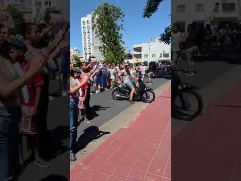 Pedido de justicia por la joven baleada en Paraná, Video de APFDigital.