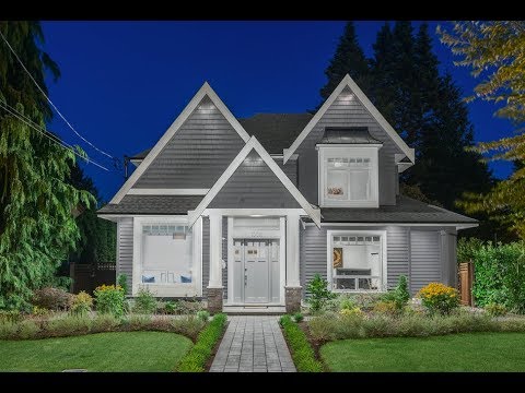 13016 15A Avenue, South Surrey: The PERFECT Family Residence in Ocean Park!