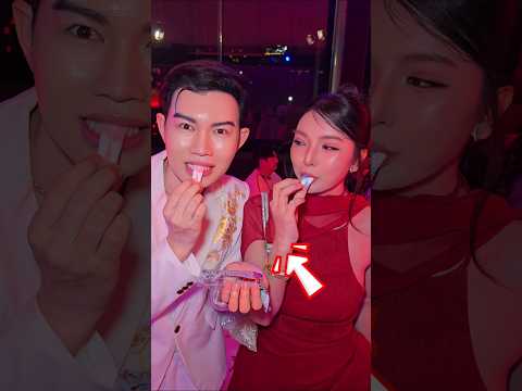 แข่งยืดขนมขันติ #funny @Eoirndaimechannel270658