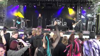 mind.in.a.box - 8 bits - live at Amphi Festival 2012