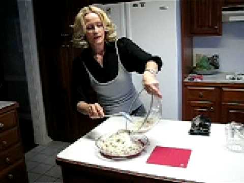 Betty's Quick and Easy Cherry Crunch Dessert