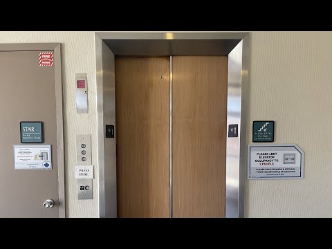 Modded Marshall Hydraulic Elevator at Forbes Oakland Medical Building, Oakland - Pittsburgh, PA