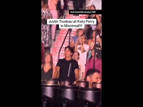 Trudeau sings to Fireworks at Katy Perry concert