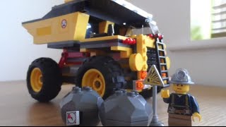preview picture of video 'Lego 4202 - 2012 - City - Mining - Mining Truck'
