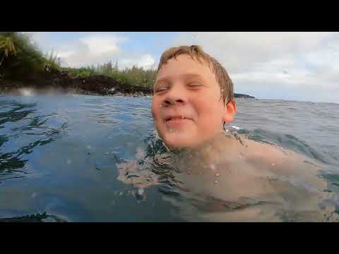 SURF CAMP Hawaiian Holiday