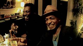 Rizzle Kicks - Mama Do The Hump  (Videoclip for Videomix)