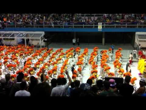 Carnaval 2012 SP - Bateria X-9 parte 1