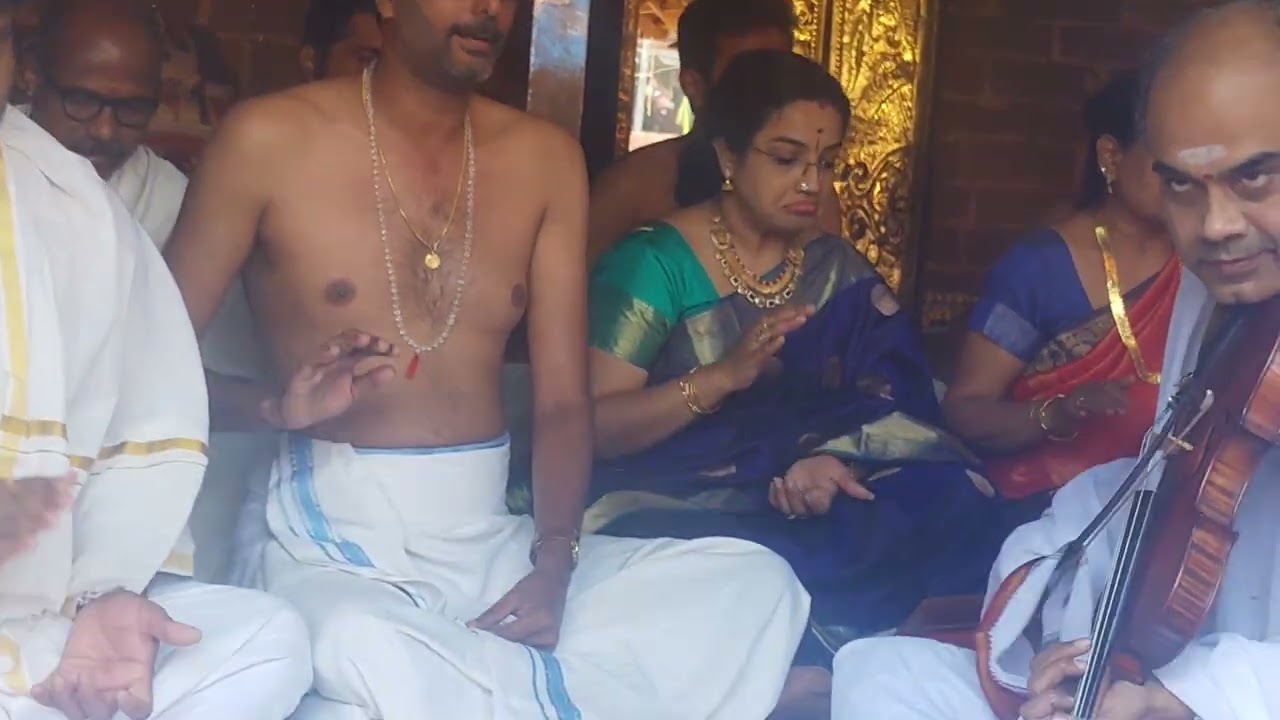 Guru Karaikudi  R mani at mrdangashilewari temple(nandikeswara ulsavam )