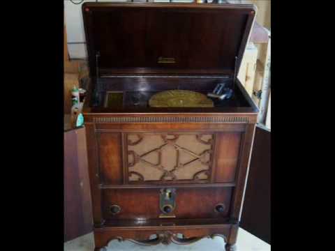 Zez Confrey Plays "All Muddled Up"