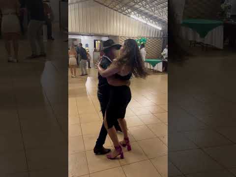 FORRÓ EM VAZANTE MG #dance #patosdeminas #piseiro #danca #baile
