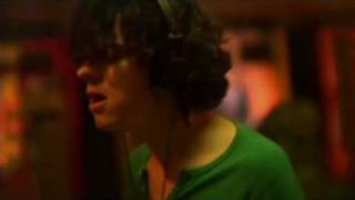 Unmade Beds (i'm fine)