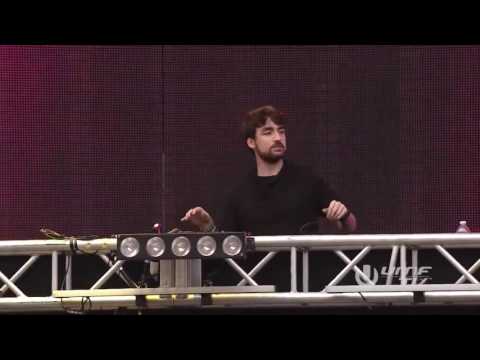 Robin Schulz vs Martín Solveig & GTA - intoxicated (Oliver Heldens Mashup) @UltraMusicFestival 2015