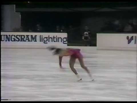 Review of the Ladies' Event - 1989 World Junior Figure Skating Championships