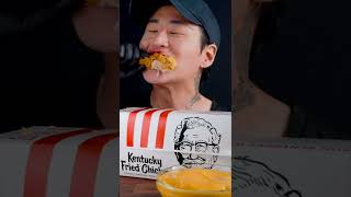 Download lagu kfc extra crispy chicken & cheese mp3