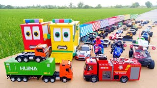 Download lagu Truk Oleng Panjang Bongkar Mainan Mobil Balap, Mobil Polisi, Helikopter, Mobil Monsters, Truk Damkar mp3