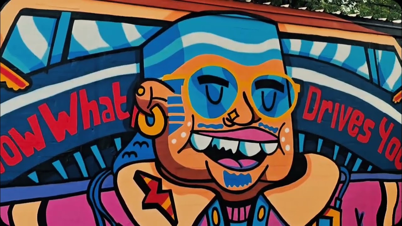 Explore the East Side & D.R.E.A.M. District