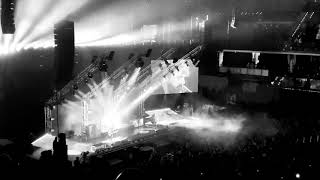 BERRI TXARRAK - Sols el poble salva al poble (IKUSI ARTE TOUR • NAVARRA ARENA)