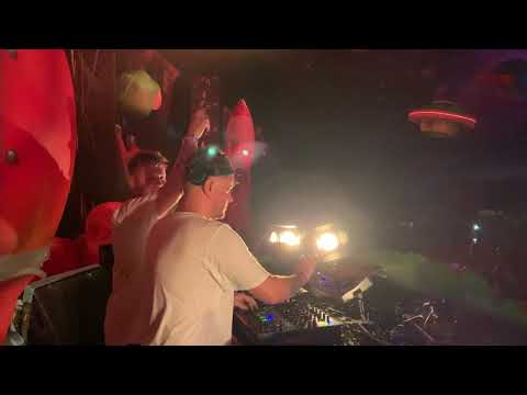 Luuk van Dijk B2B Joey Daniel CONFETTI @ Elrow Town Amsterdam - 07-09-2019