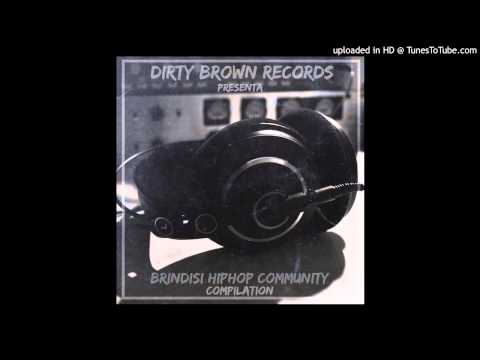 10 Mauro Shyne - A Passi Dritti (feat. Kia) (prod. Vinnie Brown)