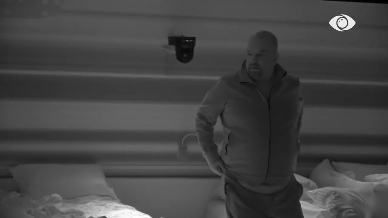 Keijsi diskuton me banorët në dhomë të gjumit për Gretën, Selin: Ja tek e ka krevatin aty