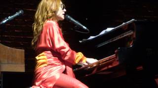Tori Amos - Garlands (only part, beacuse of security&#39;s attack) - Vienna 2014 FULL HD