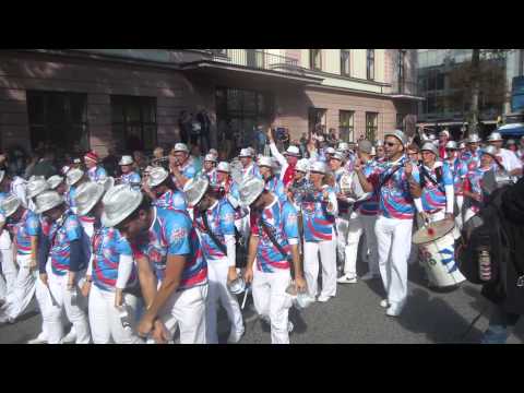 Stamp Parade Hamburg Altona 24. August 2014 Samba Unidos de Hamburgo