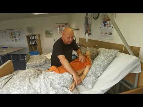 Körperpflege im Bett 2