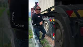 Download lagu Screen ~ dibuai rindu semalam mp3 Download lagu Screen ~ dibuai rindu semalam mp3